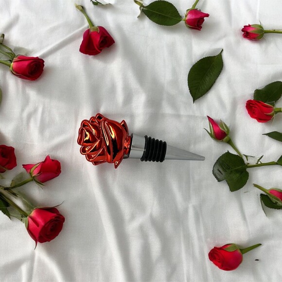 Romantic Red Rose-shaped Wine Bottle Stopper - Wine Lovers Gift - Picture 1 of 6